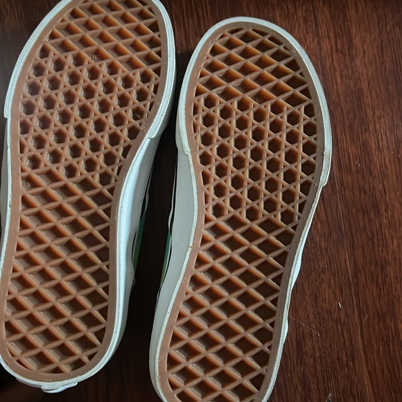 Vans 😇 - Picture 2 of 3